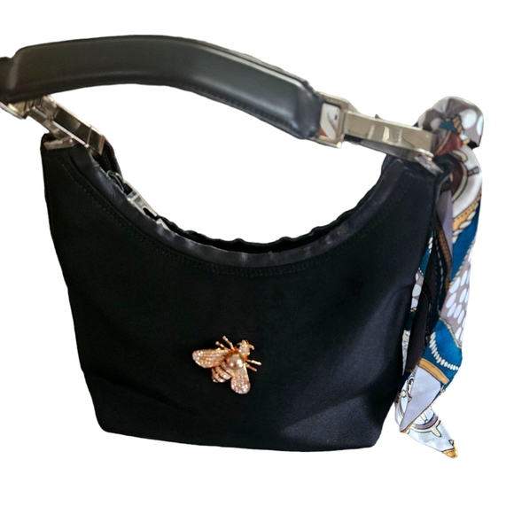 Gucci Handbags - Authentic Gucci hobo bag